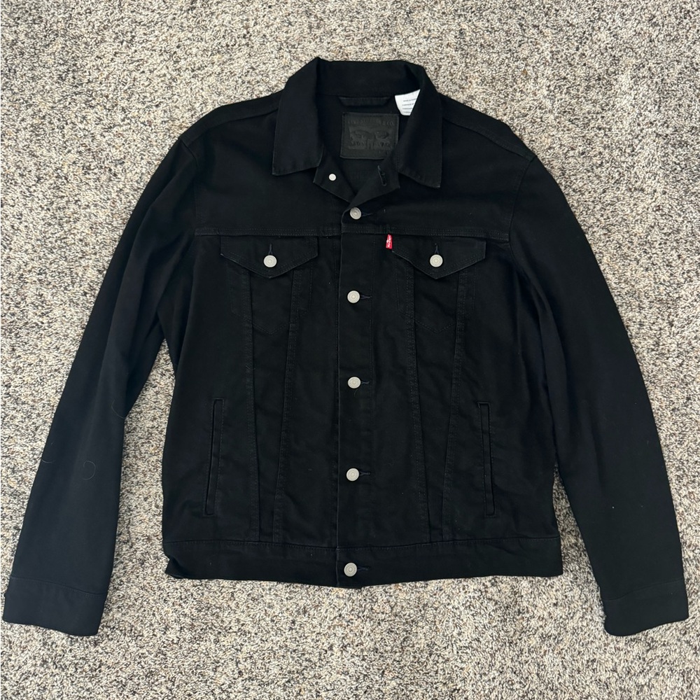 Black Levi’s Jean Trucker Jacket Size Large Like New